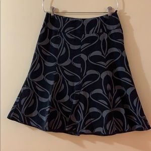 H & M Black and gray skirt size 4 lined flared